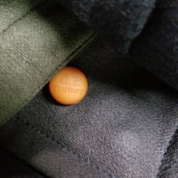 CP COMPANY MEN'S HOODIE JACKET - Picture 8 of 8